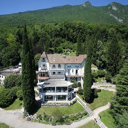 Hotel Ombremont Jean-Pierre Jacob เลอบูร์เฌ-ดู-ลัค ภายนอก รูปภาพ